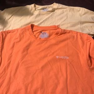 2- men’s Columbia PFG shirts large